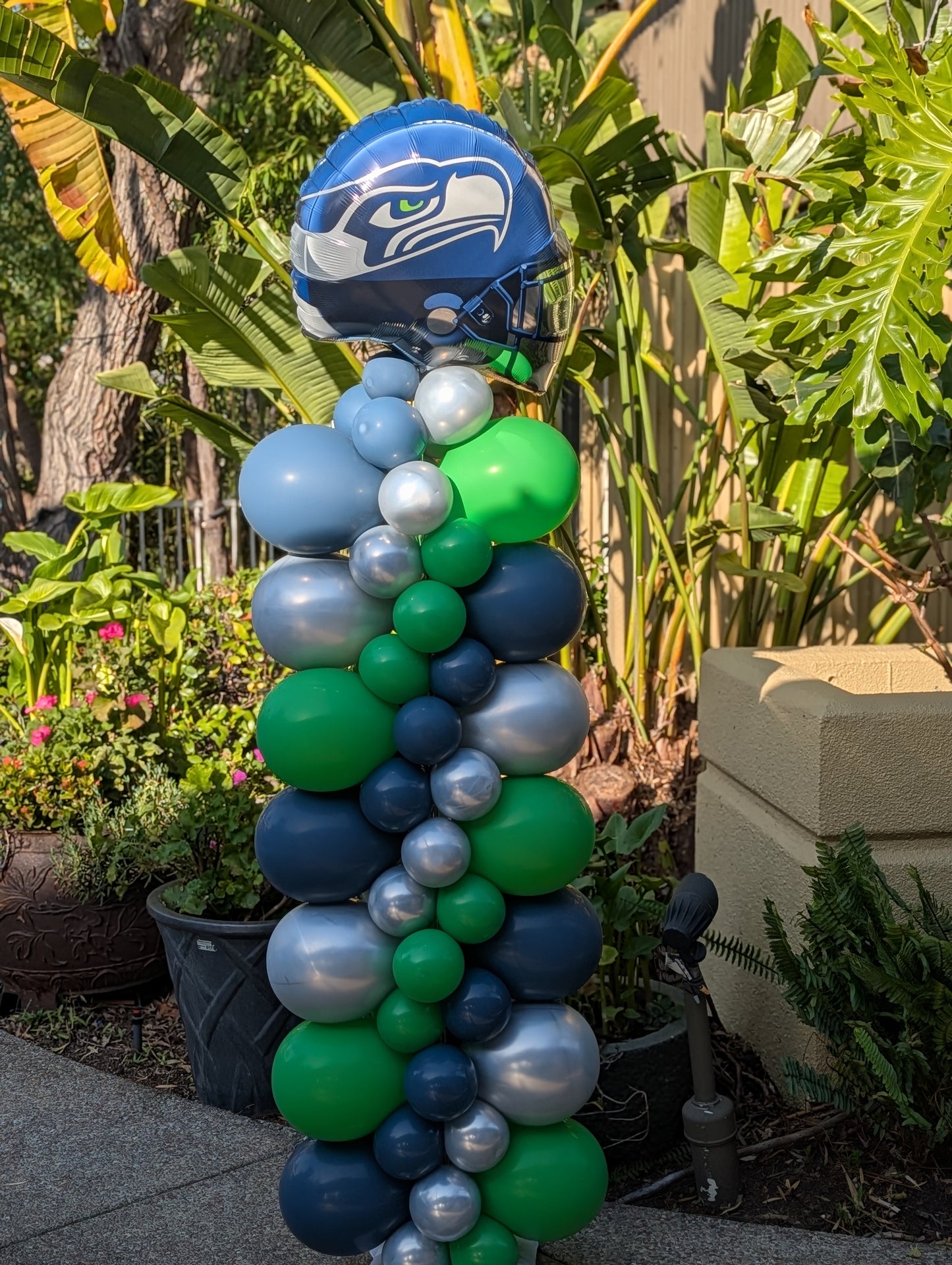 Organic Balloon Columns
