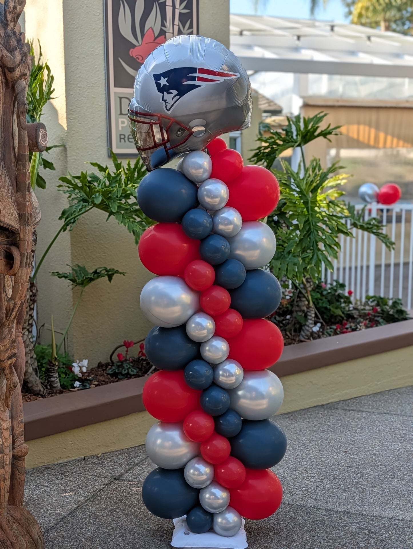 Organic Balloon Columns
